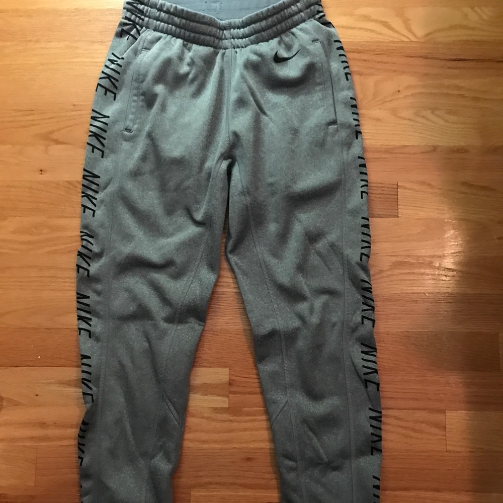 Nike side logo joggers